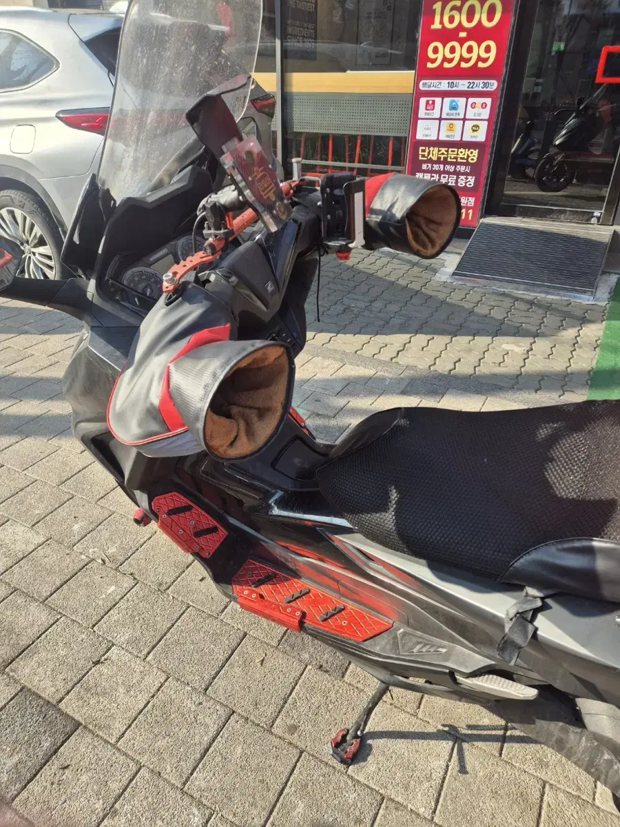 포르자350cc 23년식[직거래만가능]